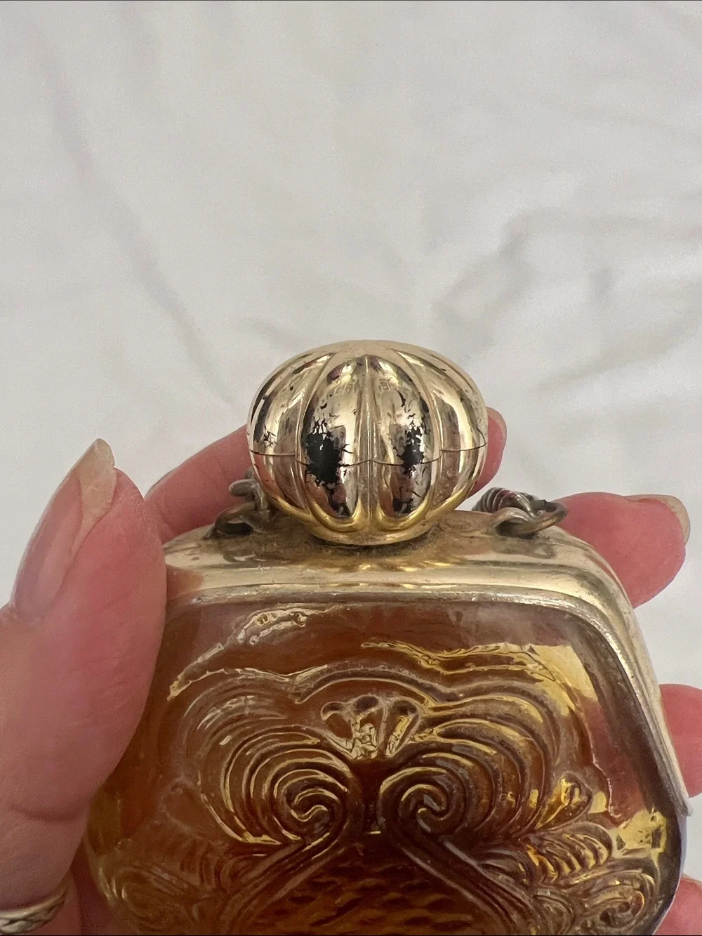 Vintage Avon purse decanter some scratches on gold GVC